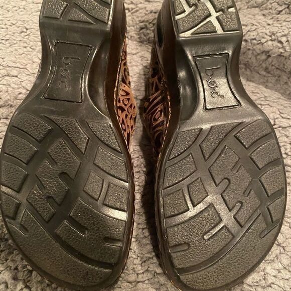 BORN B.O.C Leather Peggy Paisley Mule/Clog Sz 8.5 - Picture 6 of 9